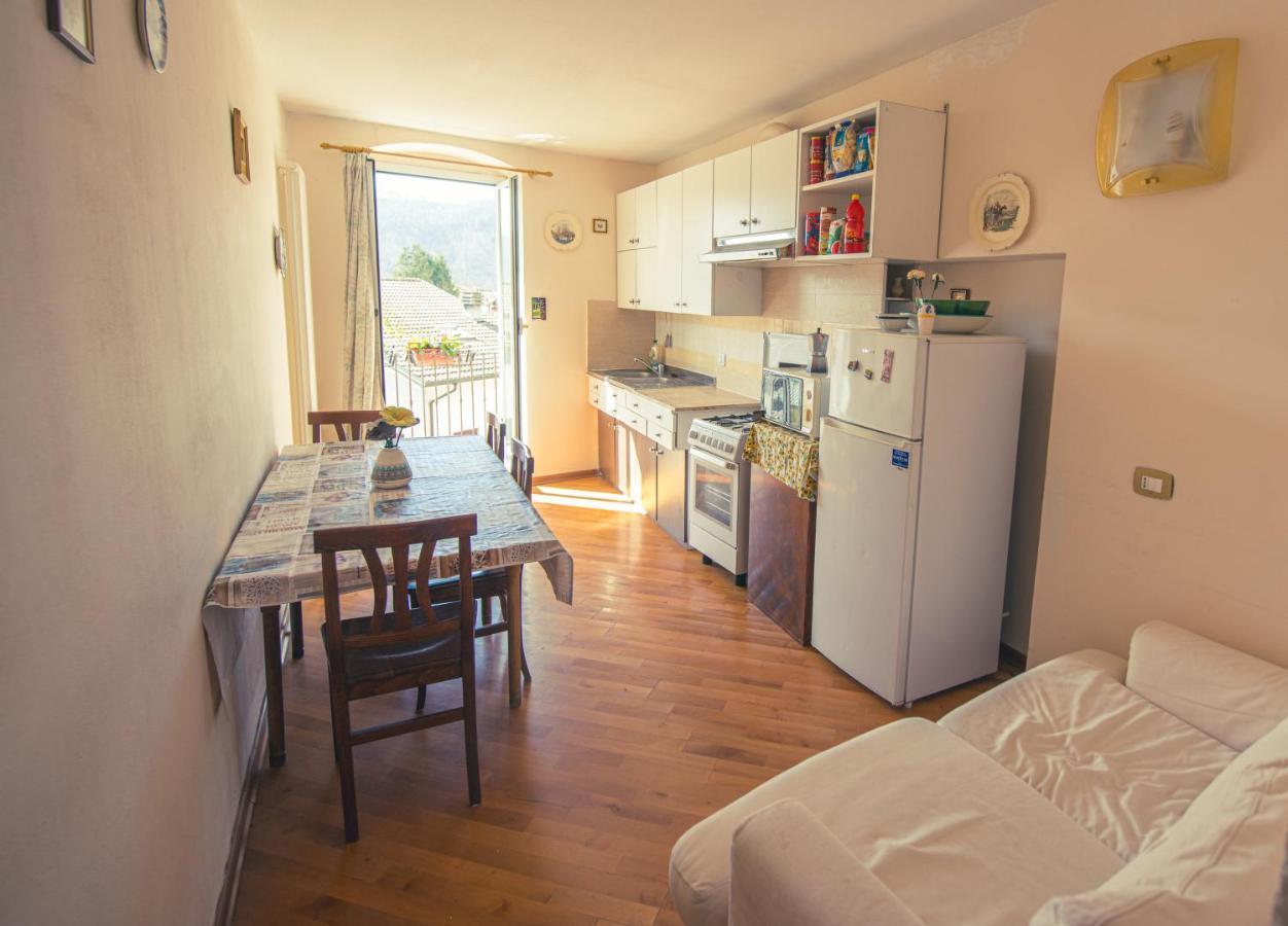 Relax Brugnato Apartment ภายนอก รูปภาพ
