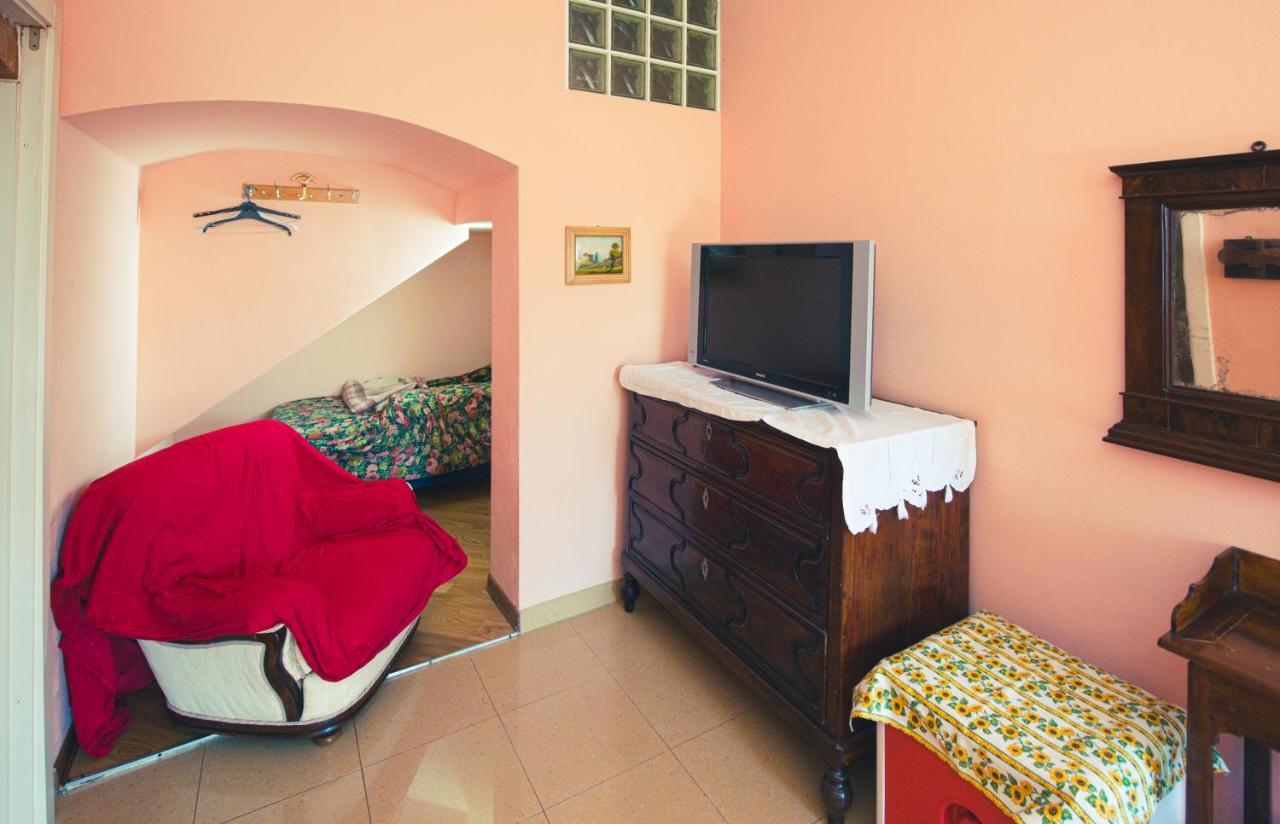 Relax Brugnato Apartment ภายนอก รูปภาพ