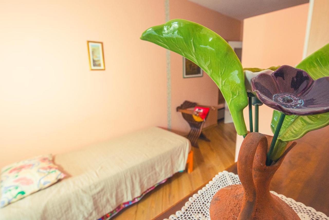Relax Brugnato Apartment ภายนอก รูปภาพ