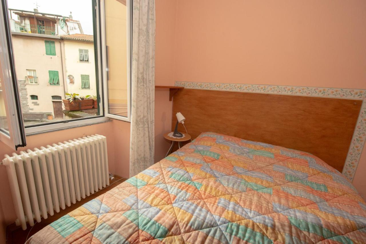 Relax Brugnato Apartment ภายนอก รูปภาพ