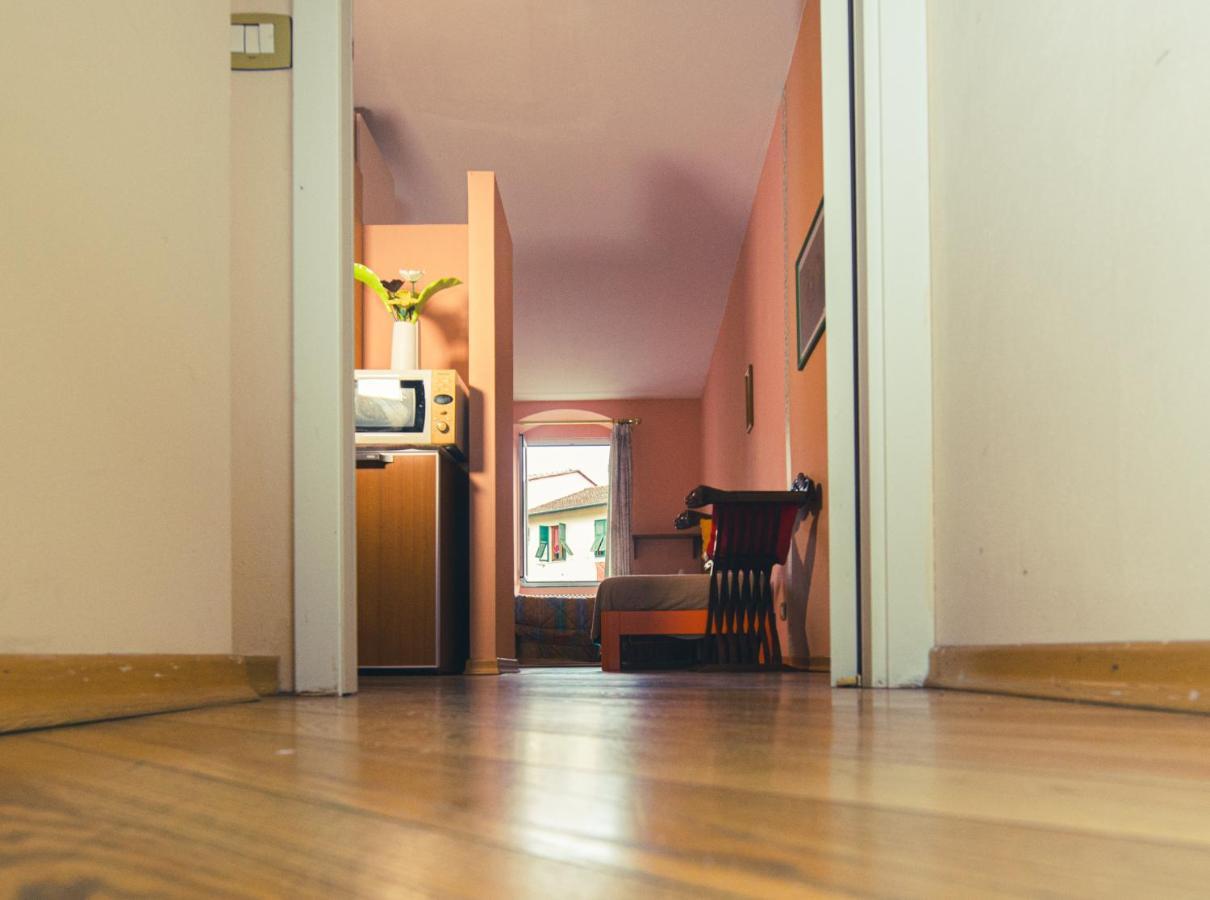 Relax Brugnato Apartment ภายนอก รูปภาพ