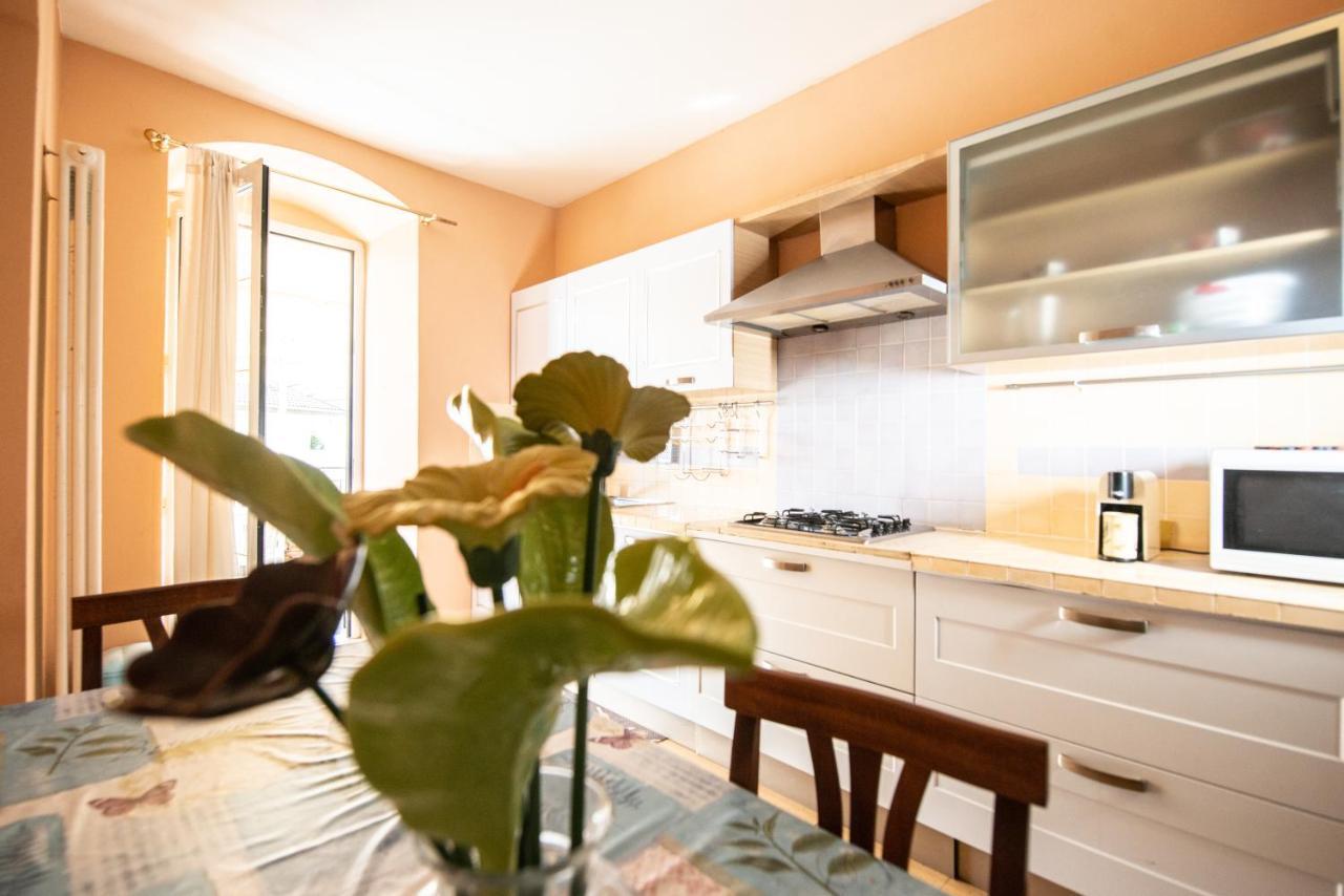 Relax Brugnato Apartment ภายนอก รูปภาพ