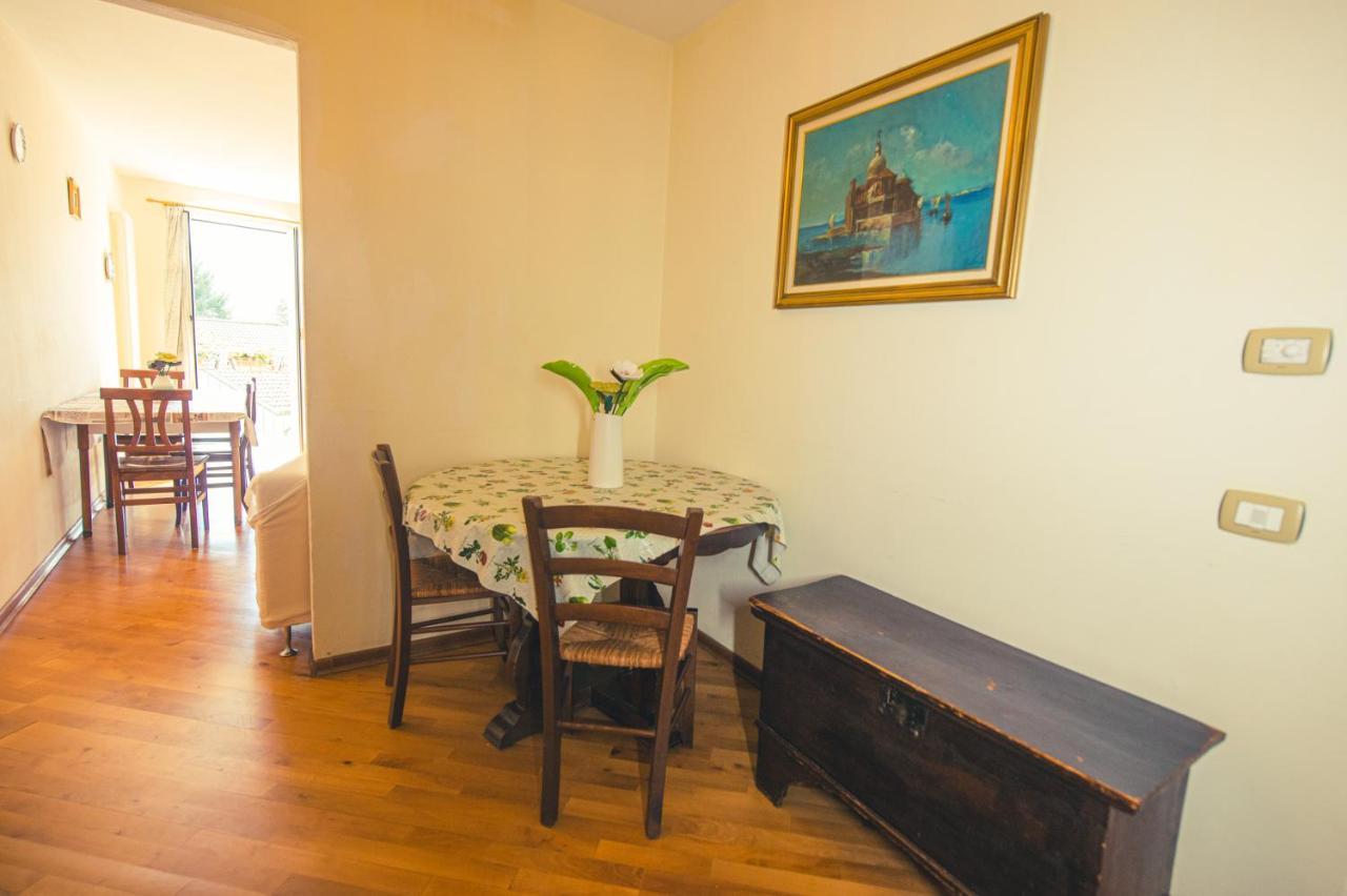 Relax Brugnato Apartment ภายนอก รูปภาพ
