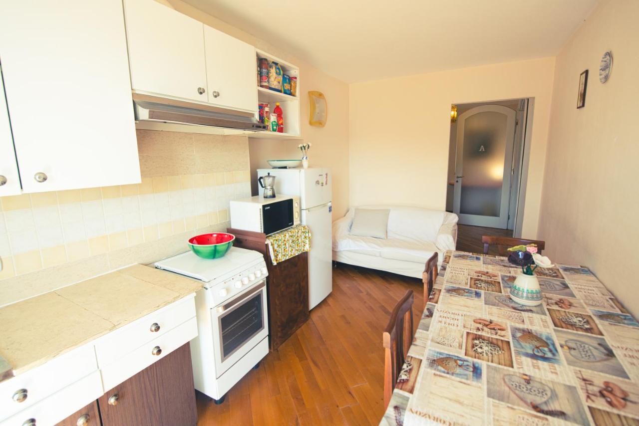 Relax Brugnato Apartment ภายนอก รูปภาพ