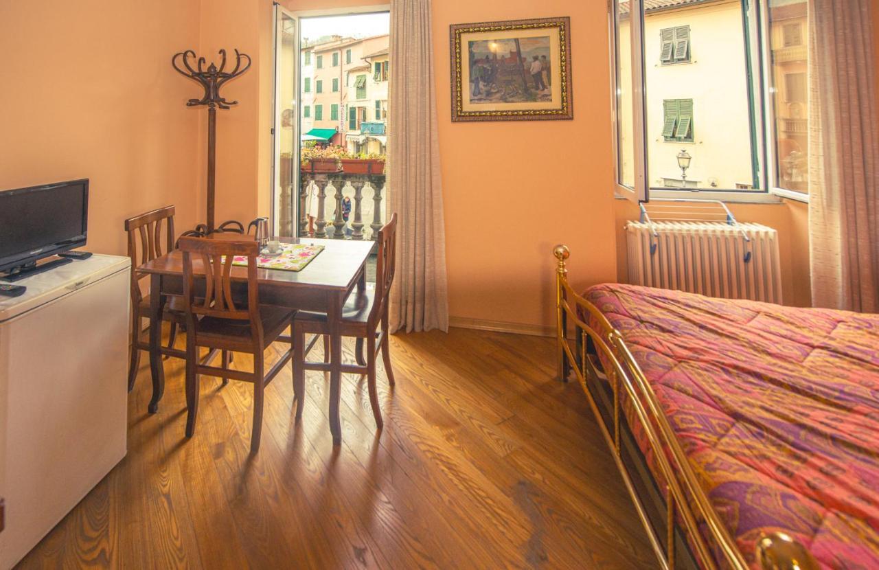 Relax Brugnato Apartment ภายนอก รูปภาพ